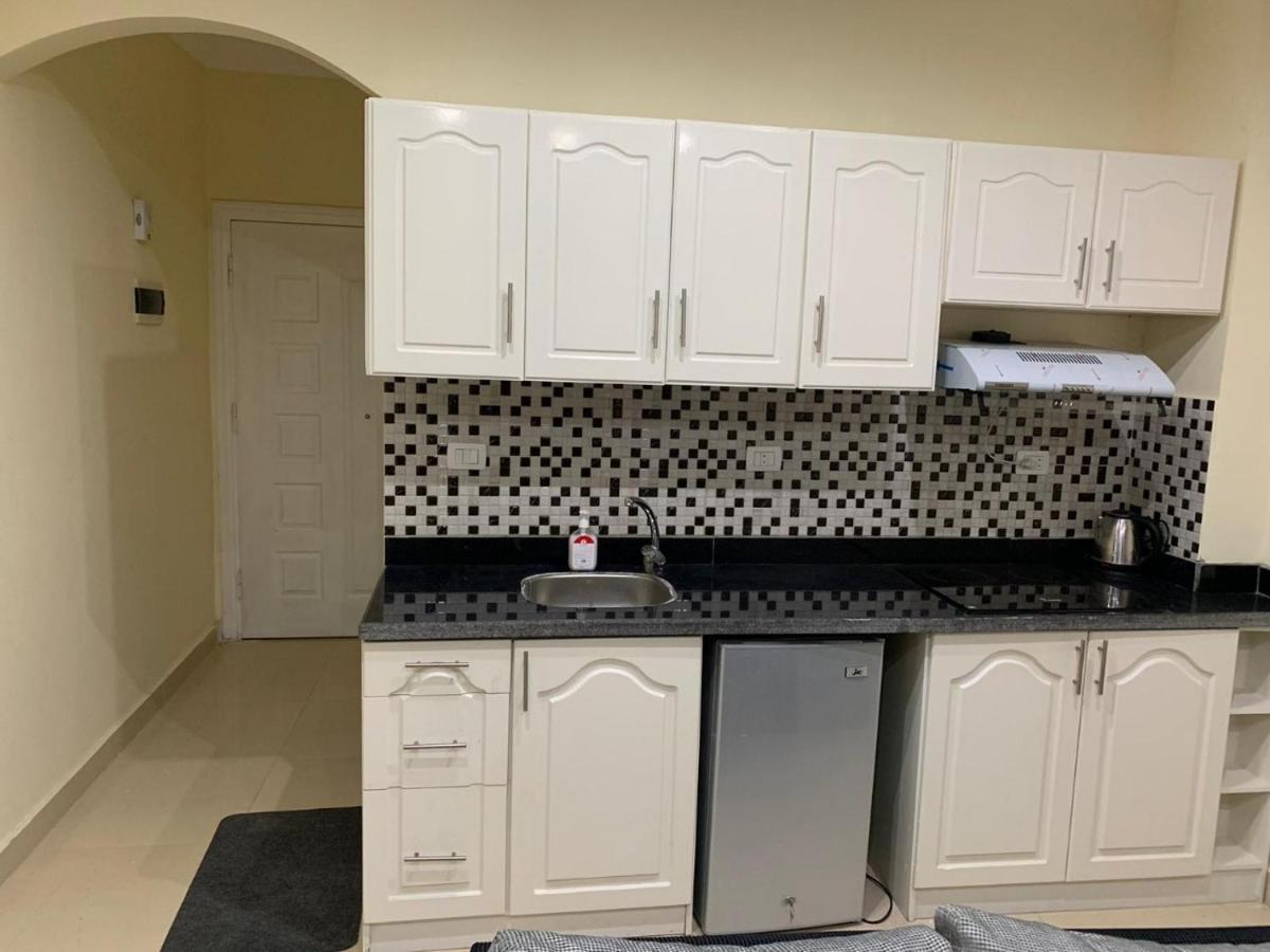 Apartmen With Pool In Sheraton Plaza Marina 301